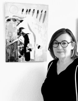Follow Evelyn Marschall-Gebhard on Select