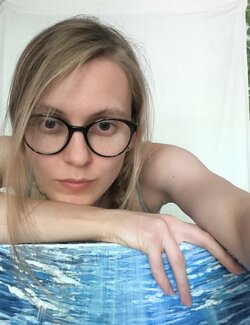 Follow Anna Shkarban on Select
