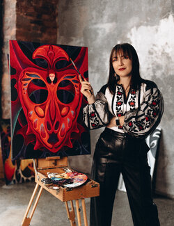Follow Oksana Lopokha on Select