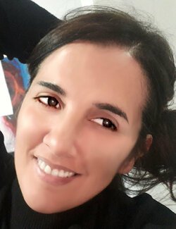 Follow Ana Verónica Fonseca on Select