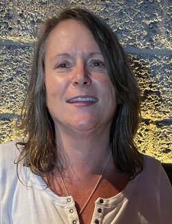 Follow Gillian Wainwright on Select