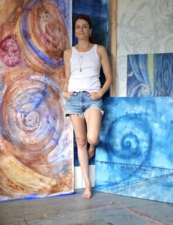 Follow Melanie Stein on Select