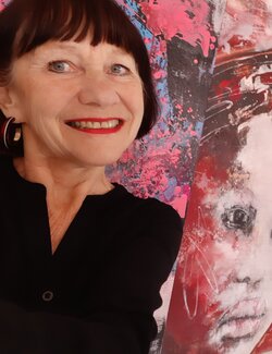 Follow Monika Lehmann on Select