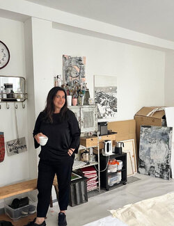 Follow Karolin Schumann on Select