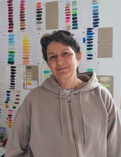 Follow Hélène Zenatti on Select