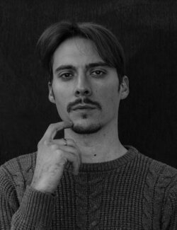 Follow David Gómez on Select