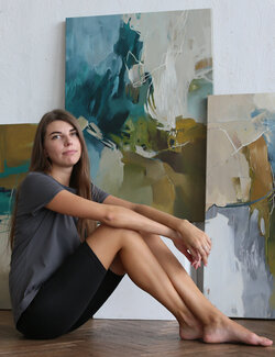 Follow Yana Sagan on Select