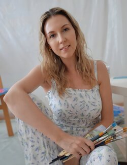Follow Klaudia Sonas on Select