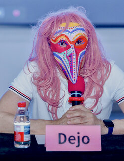 Follow Dejo Toyist on Select