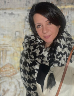 Follow Angelica Vittone on Select