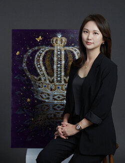 Follow Yejin Shin on Select
