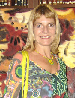 Follow Anne Pivron on Select