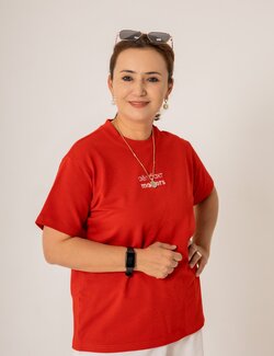 Follow Dilorom Mamedova on Select