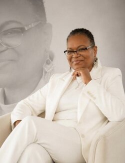 Follow Lydia R. Watson (Watsart™) on Select