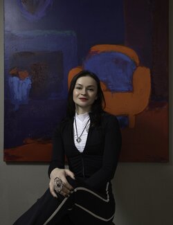 Follow Angelina Gafynets on Select