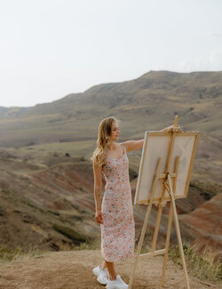 Follow Anastasiya Devochkina on Select