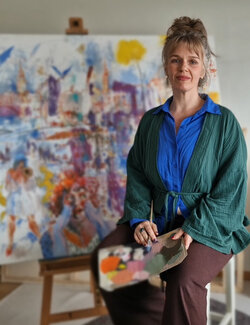 Follow Ulyana Mirta Groffman on Select