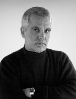 Follow ENRIC AROMI-MASRIERA on Select