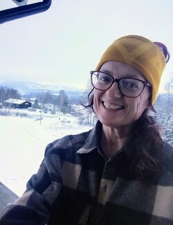 Follow Hanne Giacobbe Helleberg on Select