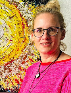 Follow Kathrin Richter on Select