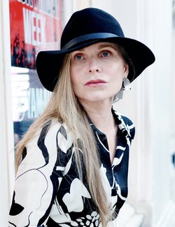 Follow Frederica Henrieta Lecornu on Select