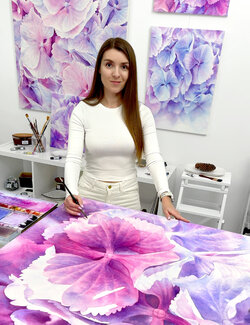 Follow Natalie Gzoim on Select