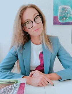 Follow Yulia Lastochkina on Select