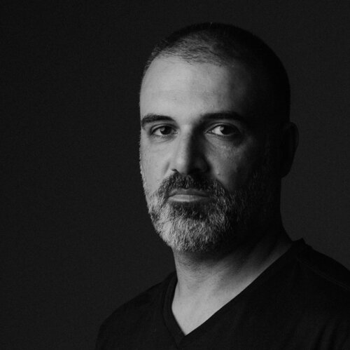 Follow Varoujan Hovakimyan on Select