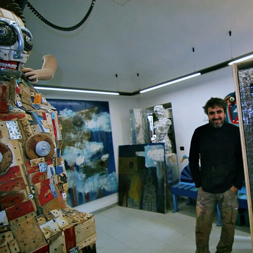 Follow Lele De bonis on Select