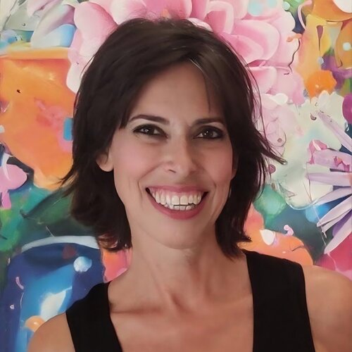 Follow Angie Wright on Select