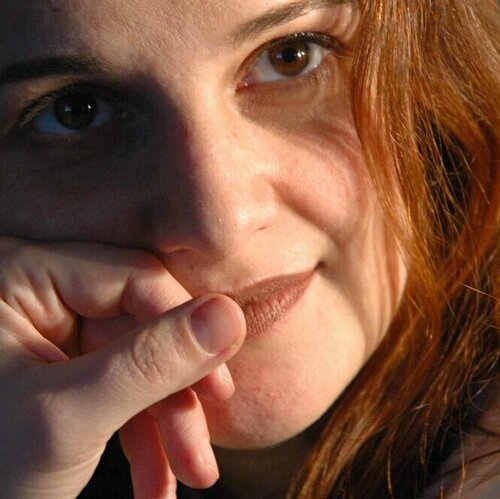 Follow Linda-Saskia Menczel on Select