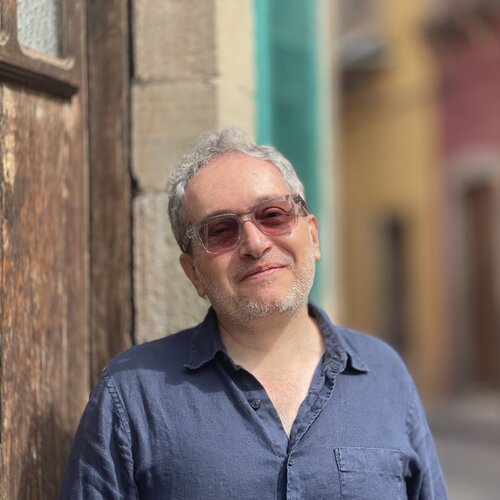 Follow Ruben Nieto on Select