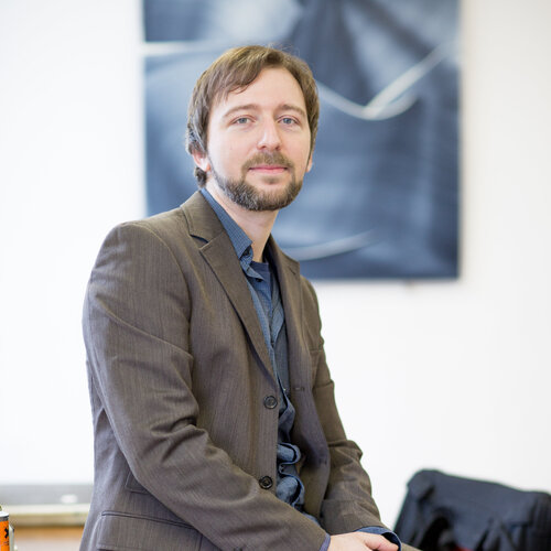 Follow Christoph Schrein on Select
