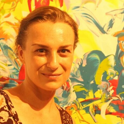 Follow Delphine Bernard on Select