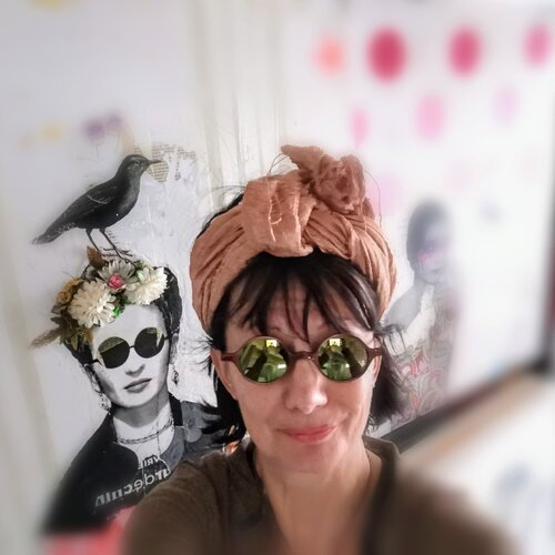 Follow Maryline Lemaitre on Select