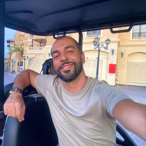 Follow Jason Ebrahimi on Select