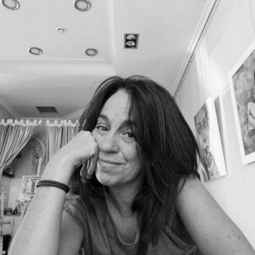 Follow Ana Termes Lis on Select