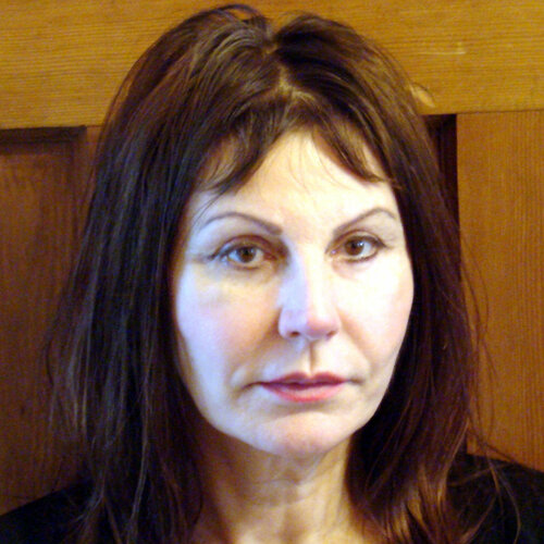 Follow Davina Nicholas on Select