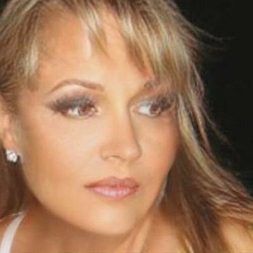 Follow Irini Karpikioti on Select