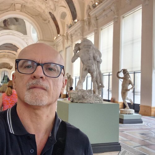 Follow Davide Rodoquino on Select