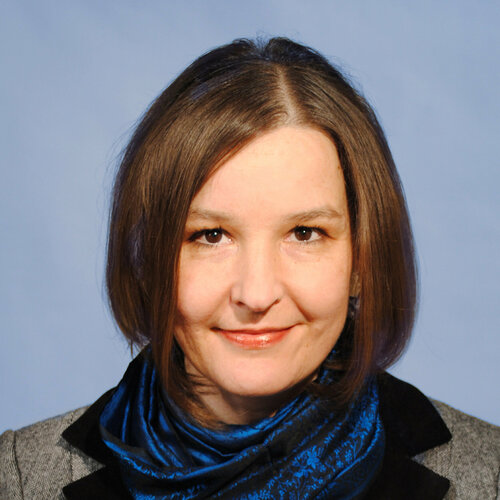 Follow Angelika Kienberger on Select