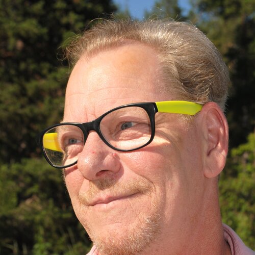 Follow Krister Björklund on Select