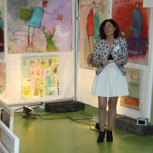 Follow Helmtrud Kraienhorst on Select