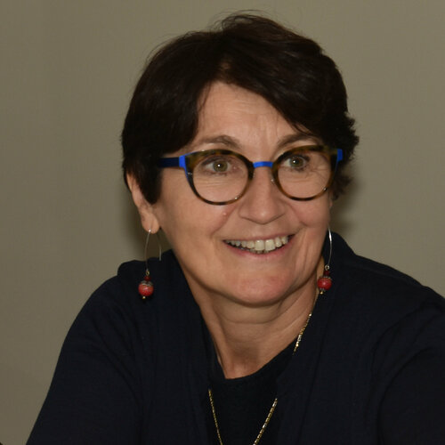 Follow Gyslaine Pachet Micheneau on Select