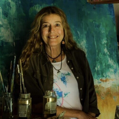 Follow martha escondeur on Select