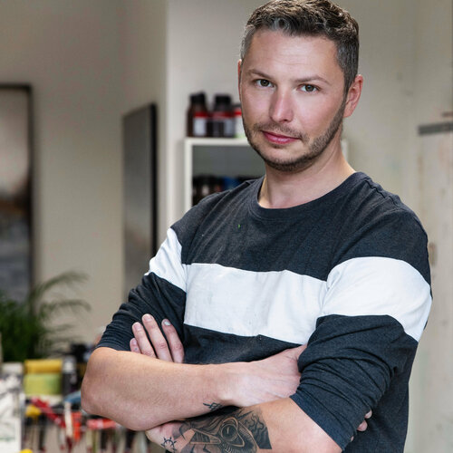 Follow Lukasz Olek on Select