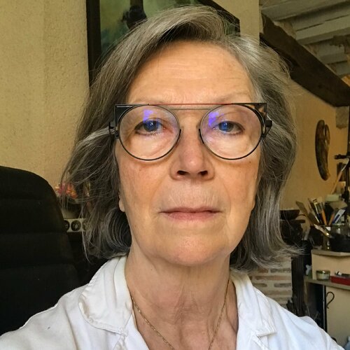 Follow Florence Dias-Looten on Select