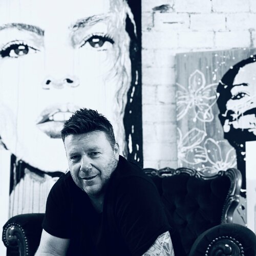 Follow Phil Hodgson on Select