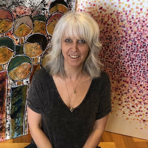 Follow Carol Zsolt on Select