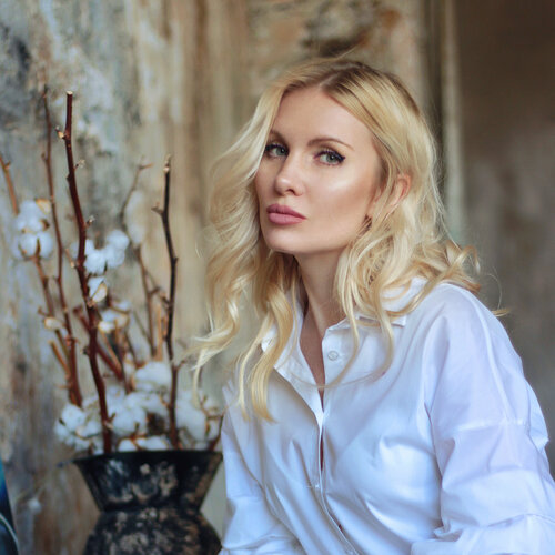 Follow Anna Pavlovich-Naneva on Select